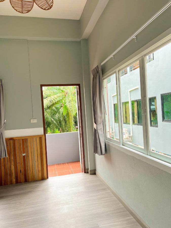 Private Room With Share Bathroom At Little Wild House Khaosok Khao Sok National Park Esterno foto