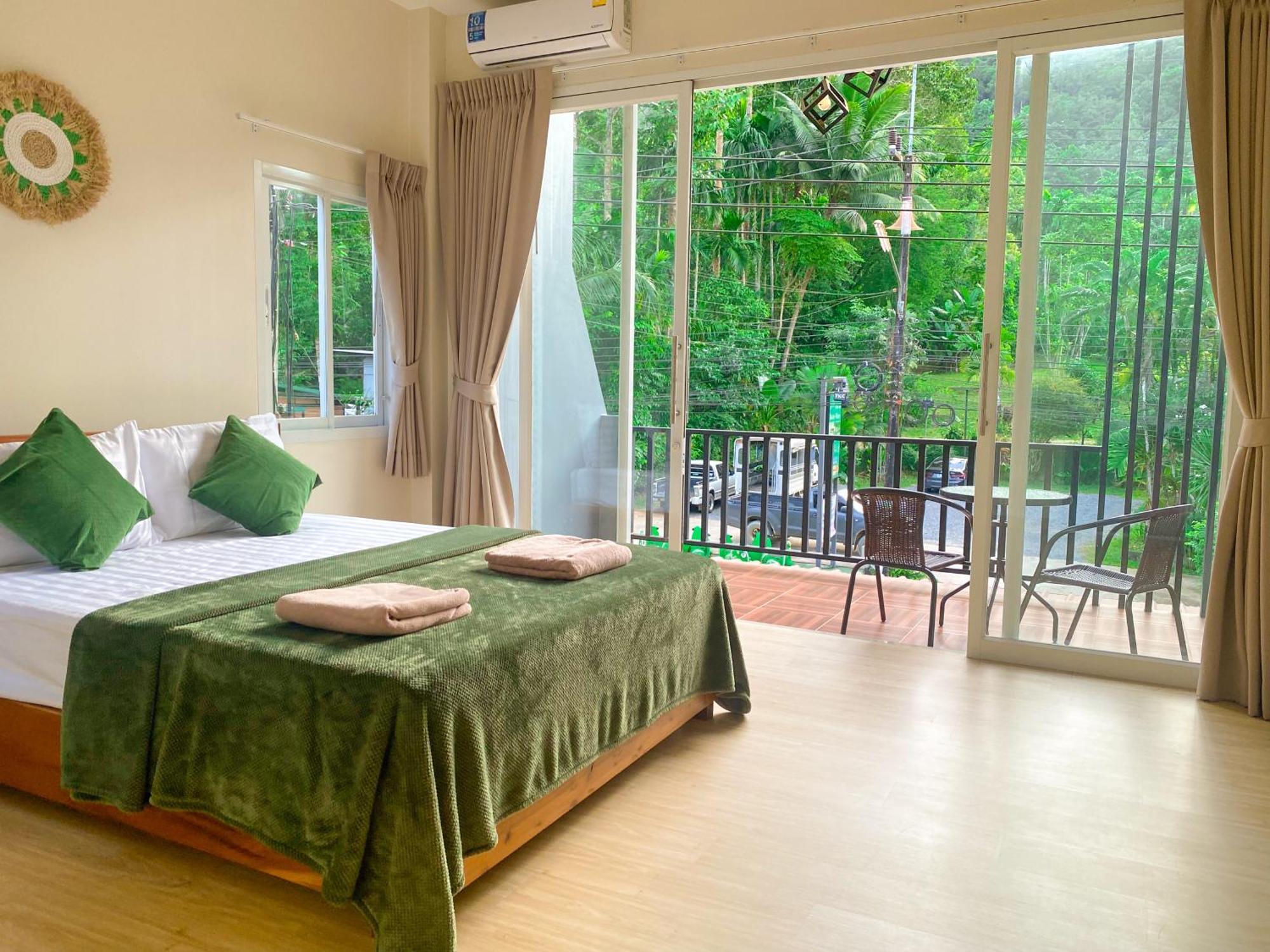 Private Room With Share Bathroom At Little Wild House Khaosok Khao Sok National Park Esterno foto